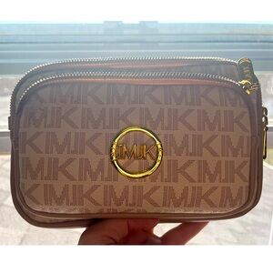 Pouch Micheal Kors (MK)